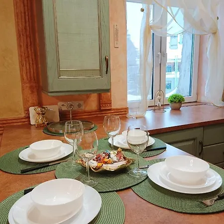 Old Town Retreat With Stunning Views 2 Bedroom Apartment Nearby The Church Of Saint Peter Рига Экстерьер фото