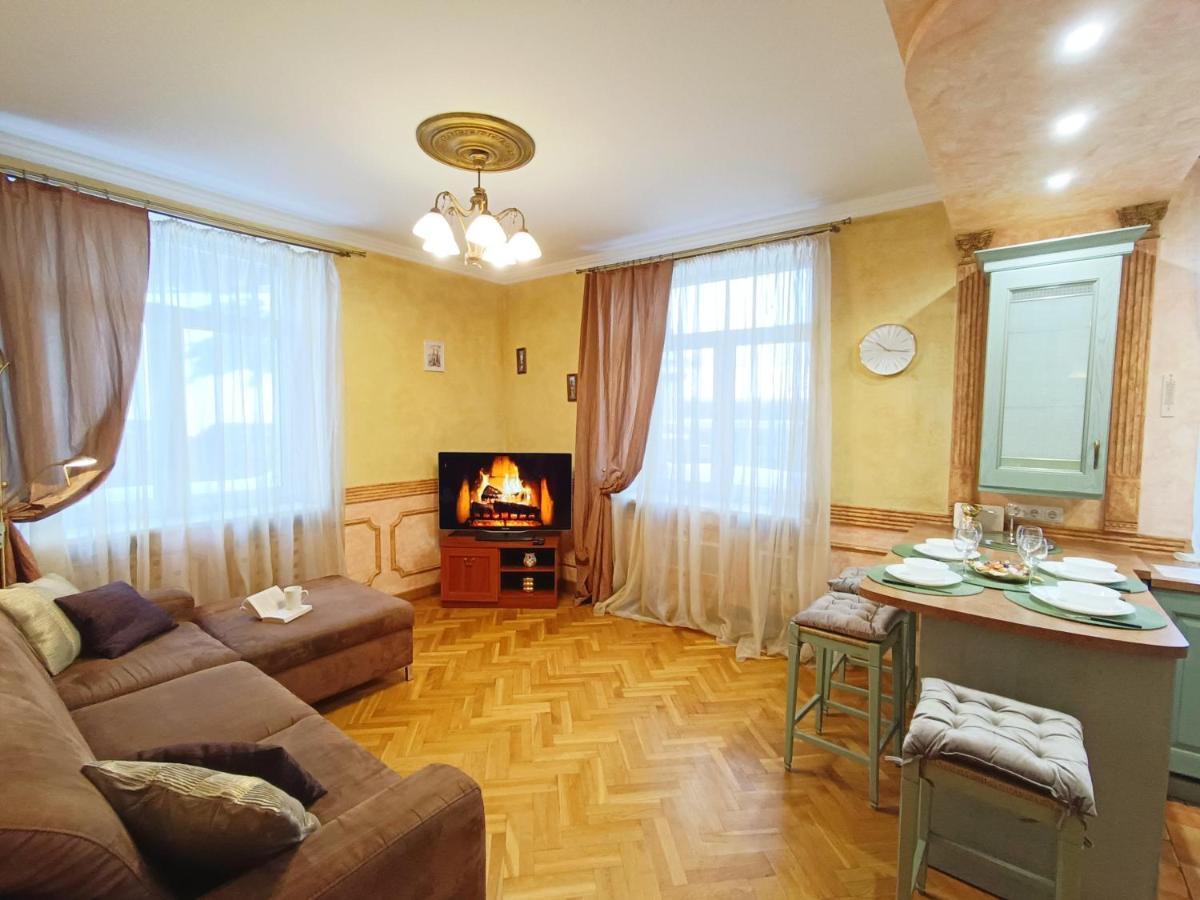 Appartamento Old Town Retreat With Stunning Views 2 Bedroom Nearby The Church Of Saint Peter *