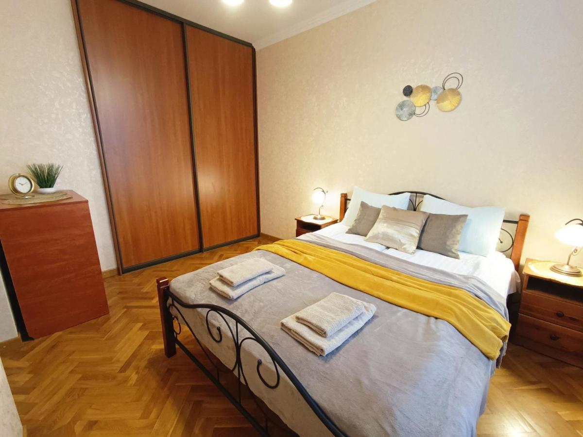 Апартаменты Old Town Retreat With Stunning Views 2 Bedroom Nearby The Church Of Saint Peter *