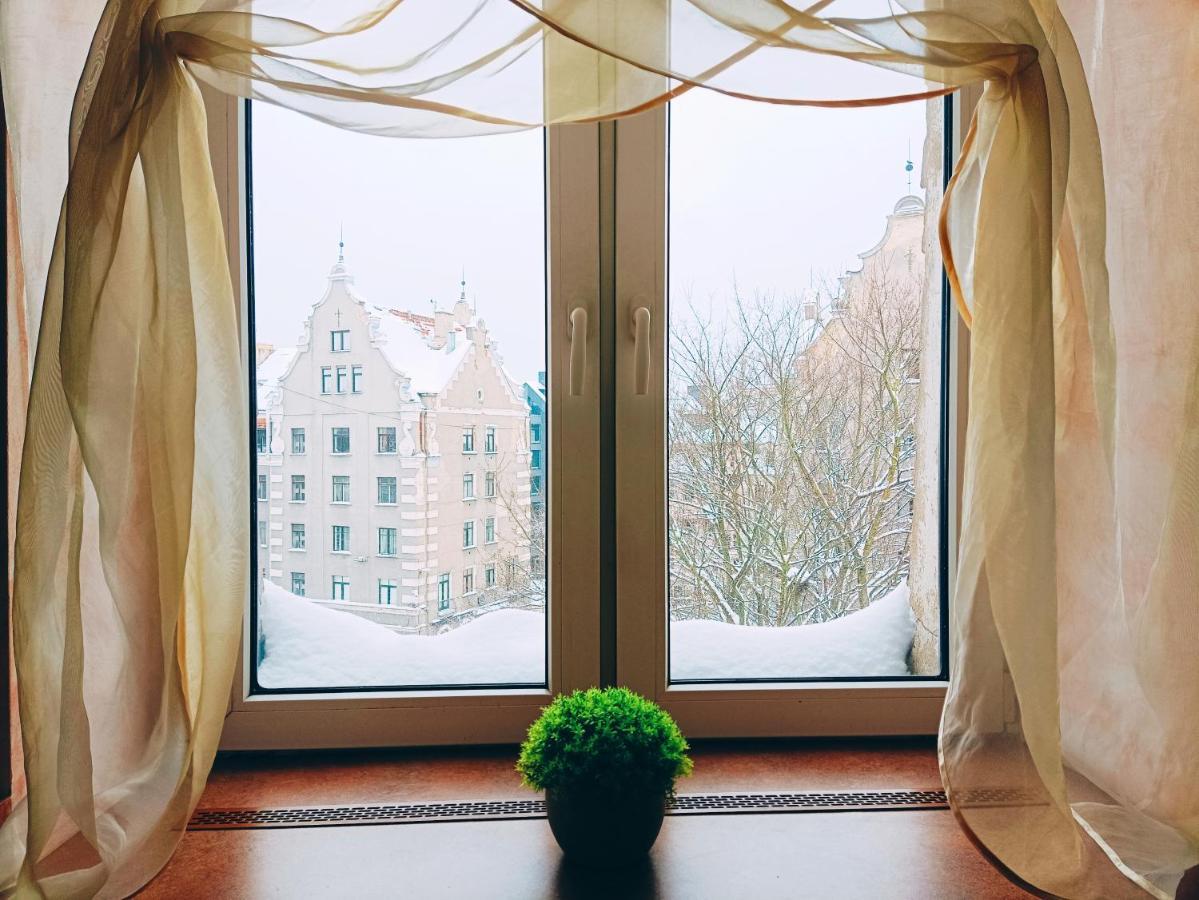 Old Town Retreat With Stunning Views 2 Bedroom Nearby The Church Of Saint Peter Апартаменты *