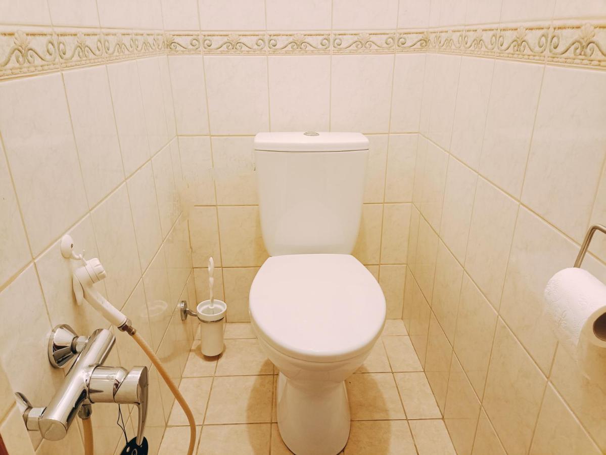 Апартаменты Old Town Retreat With Stunning Views 2 Bedroom Nearby The Church Of Saint Peter Рига